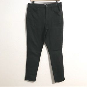 Universal Thread High Rise Skinny Jeans